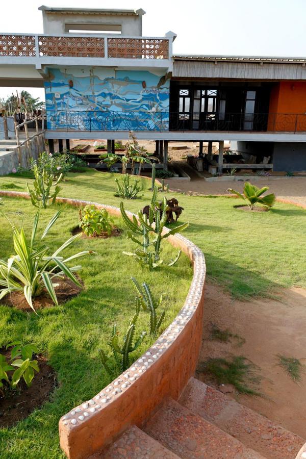 La Maison Bleue Lomé Buitenkant foto